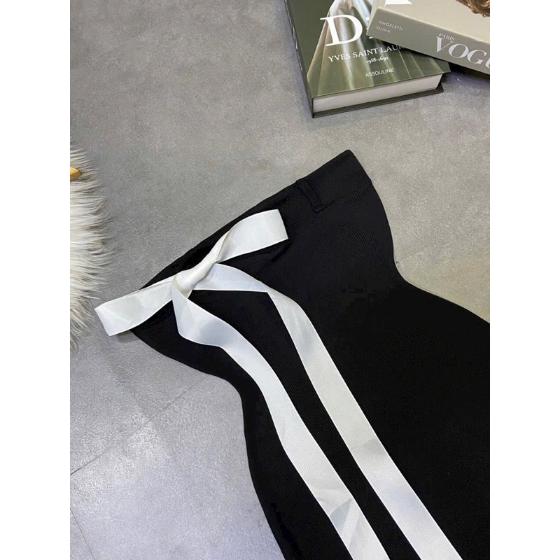 Đầm Body Ống Đen Dây Cột Nơ