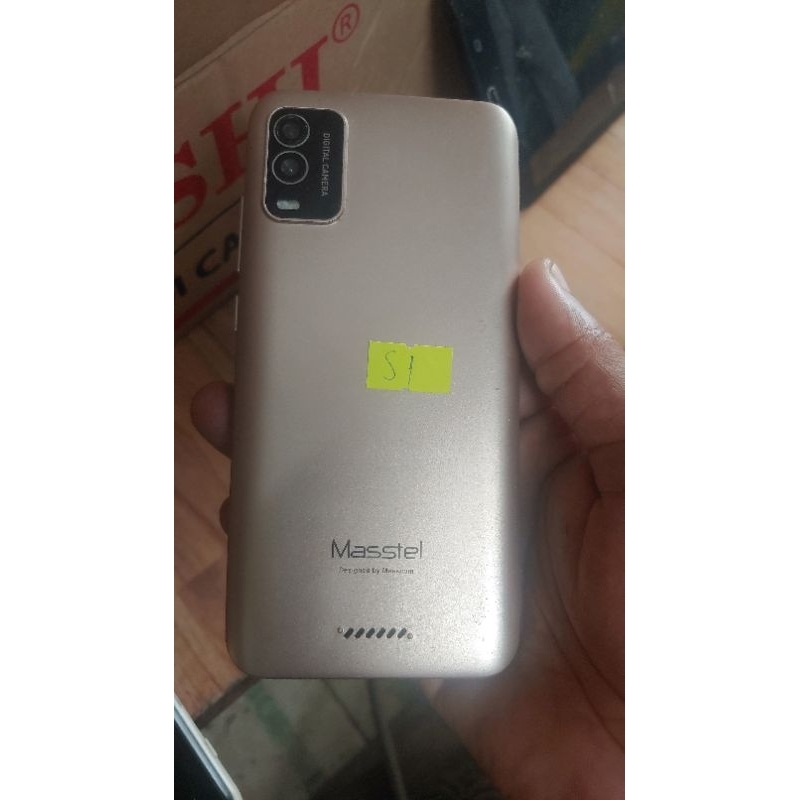 Xác điện Thoại masstel ko pin màn đẹp