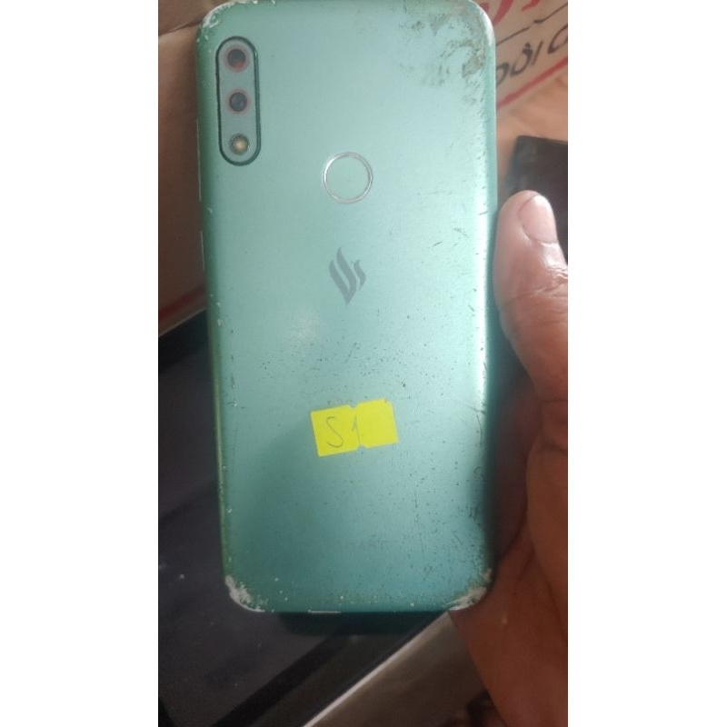 Xác vsmart 3 hay 4 gì m ko rõ sống về thay màn là dùng