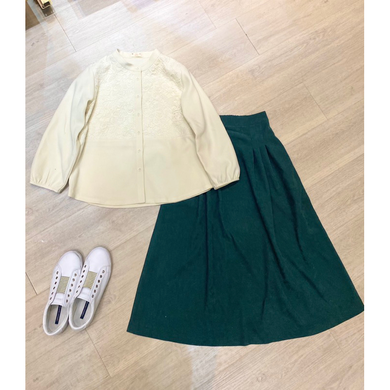 Set Áo Nhung Be Vàng Mix Chân Váy Nhung Xanh Cạp Chun  38-74kg