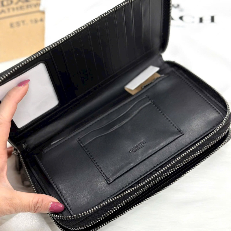 Ví cầm tay Co4ch cho nam