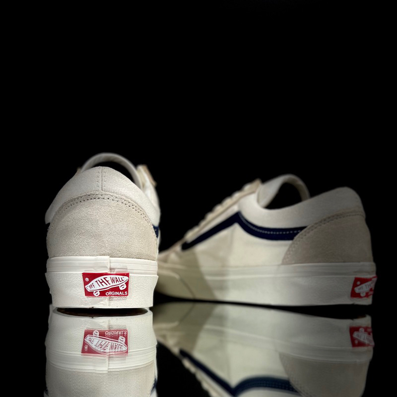 GIÀY SNEAKER VANS STAY KÈM BỘ QUÀ TẶNG GIÁ TRỊ