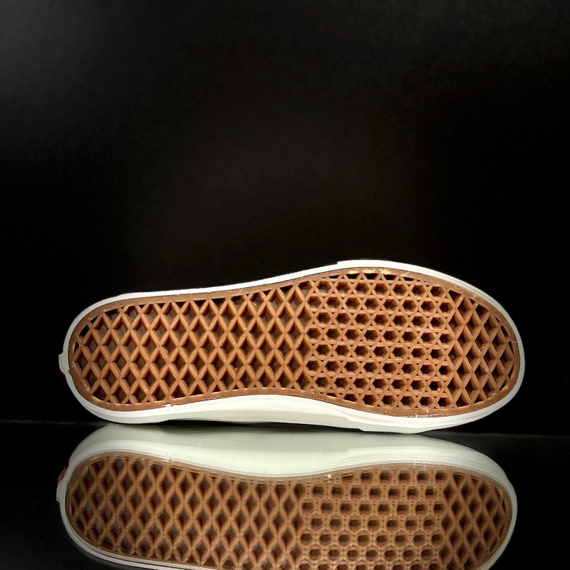 GIÀY SNEAKER VANS STAY KÈM BỘ QUÀ TẶNG GIÁ TRỊ