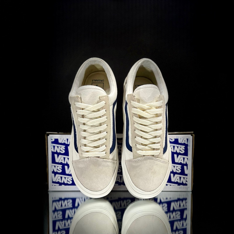 GIÀY SNEAKER VANS STAY KÈM BỘ QUÀ TẶNG GIÁ TRỊ