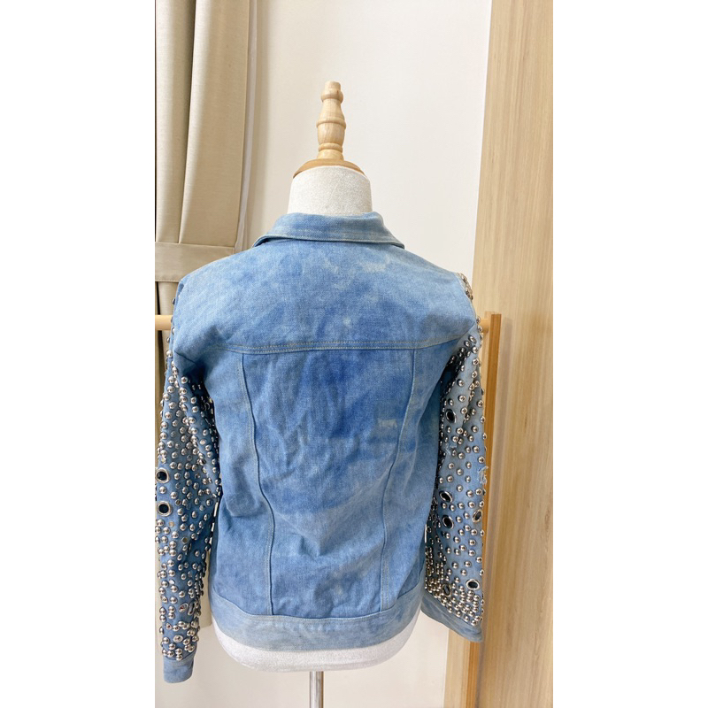Áo khoác jean đính hạt