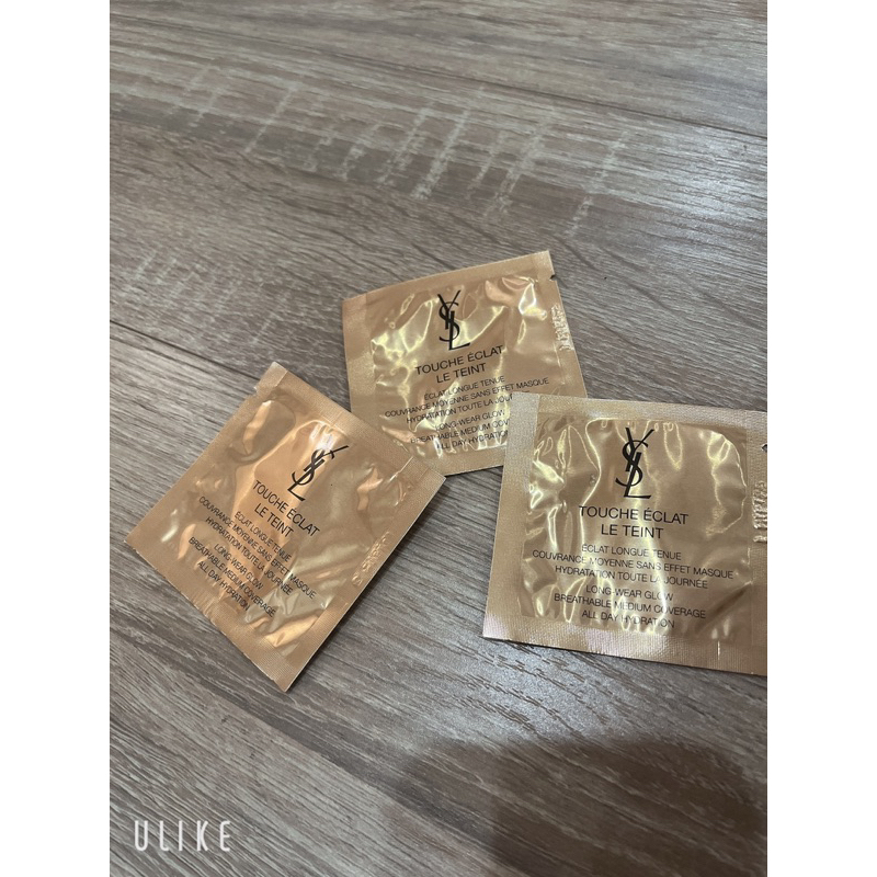 Kem nền YSL Touche Eclat Le Teint Creme