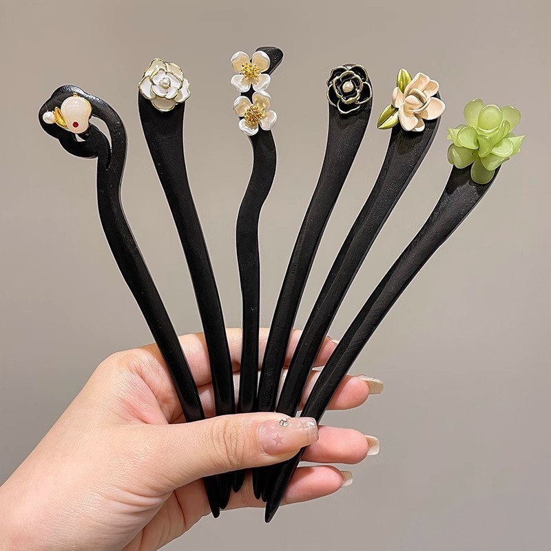 Trâm cài tóc búi trang phong cách cổ trang thanh lịch