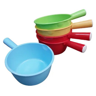 gáo nước ,cá nhựa múc nước