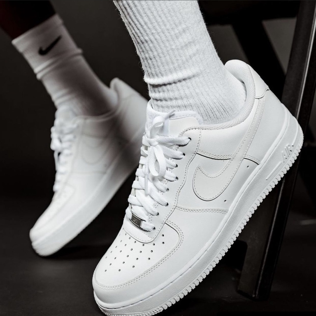 （Giầy nike chính hãng）Giày thể thao unisex fashion Air Force 1LOW White AF1 cổ thấp chịu mài màu trắng giày nike af1