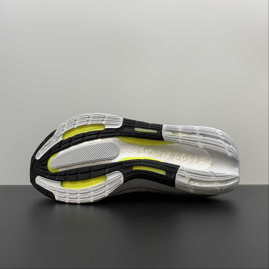Giày ULTRABOOST LIGHT thể thao chạy bộ, gym, dã ngoại siêu êm ái