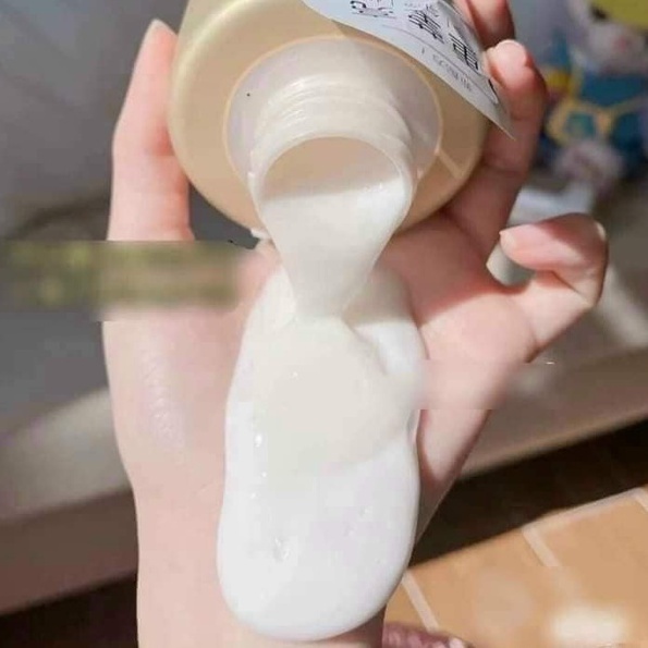 Sữa Tắm Sạch Sáng Da Olay Bản Trung - 500ml