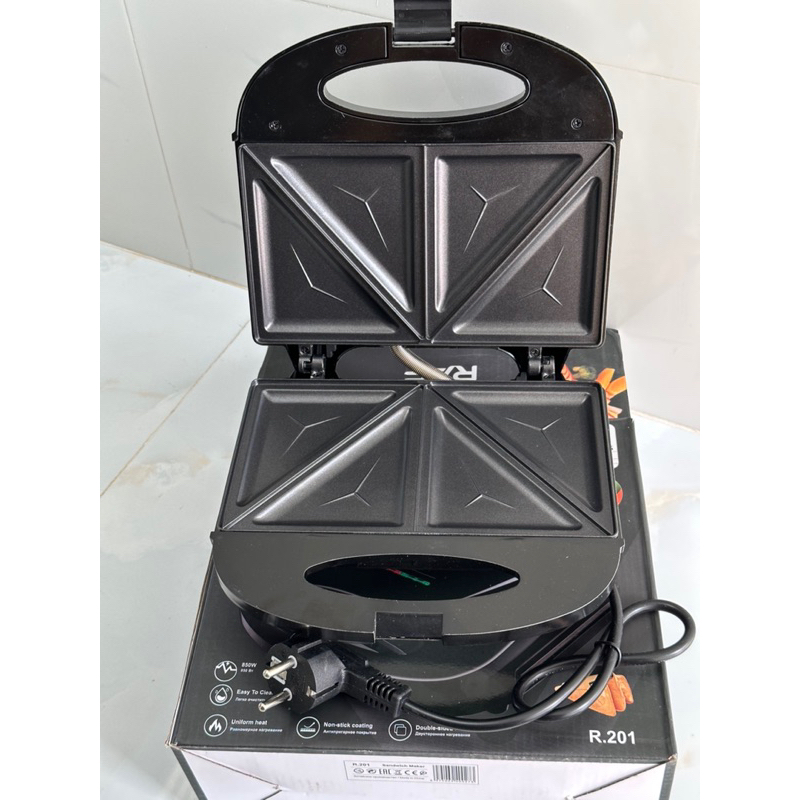 Máy Hotdog RAF modem R.201 dành cho kinh doanh ,khuôn đáy cạn giúp  tiết  kiệm  bột  và mau  chín  bánh.