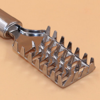 Đánh vảy cá inox,dụng cụ đánh vảy cá siêu dễ