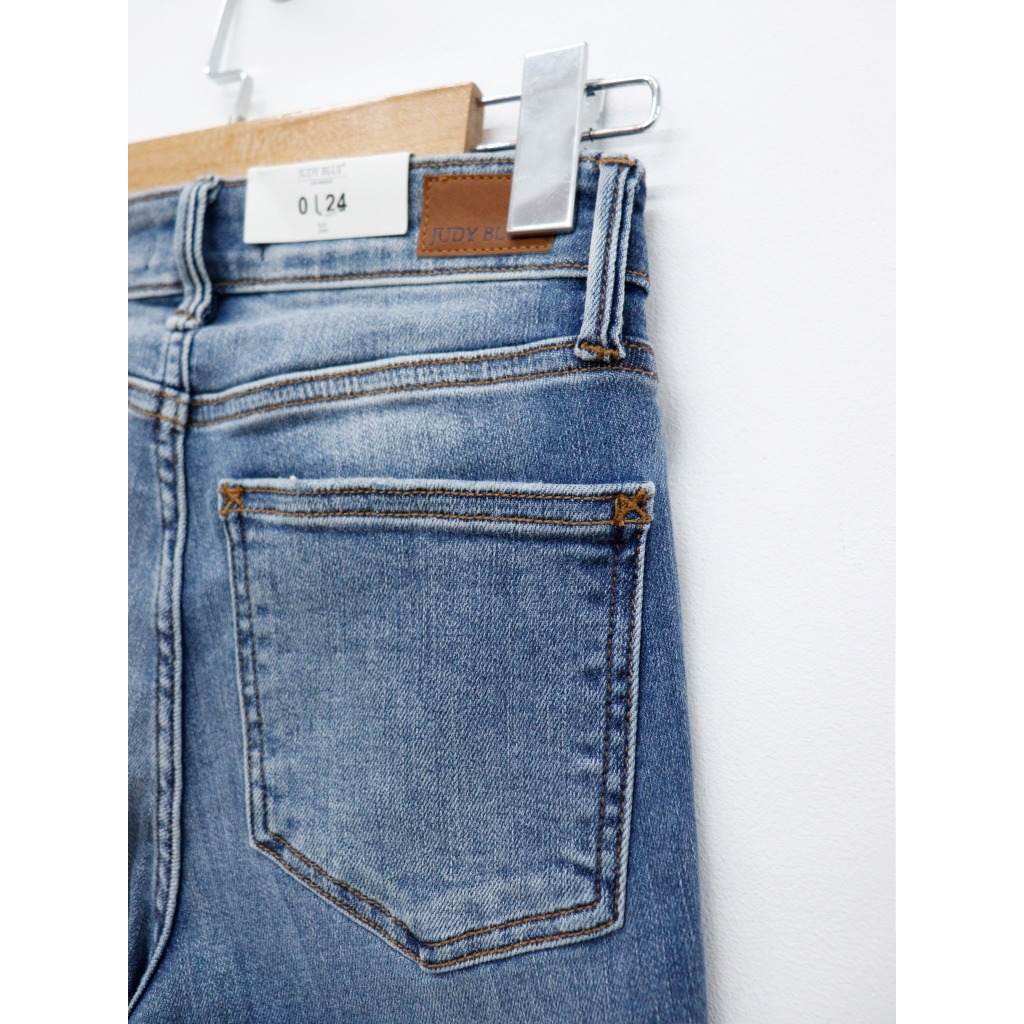 C3068 - 	Quần jean skinny wash