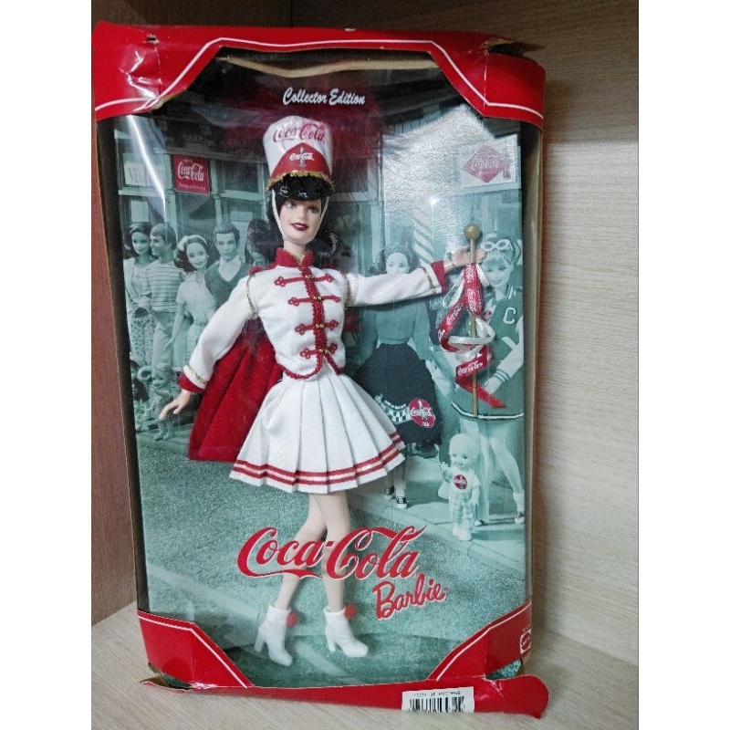 Búp bê barbie Cocacola hộp móp nặng