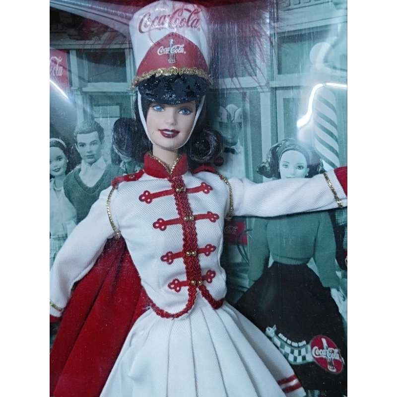 Búp bê barbie Cocacola hộp móp nặng