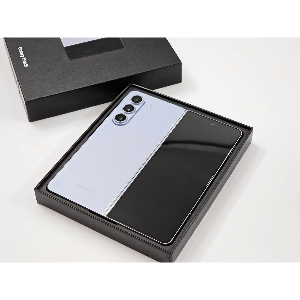 Điện thoại SS Galaxy Z Fold5 5G  Công Ty mới fullbox nguyên seal