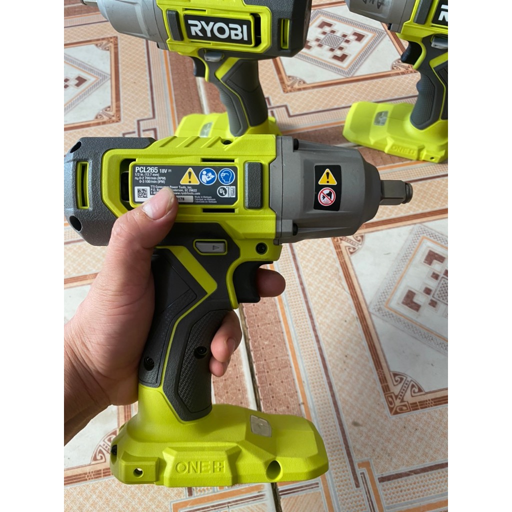 Body bulong 18v ryobi có than