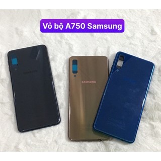 Vỏ bộ samsung A750 gồm có lưng,sườn,xương,phím sườn