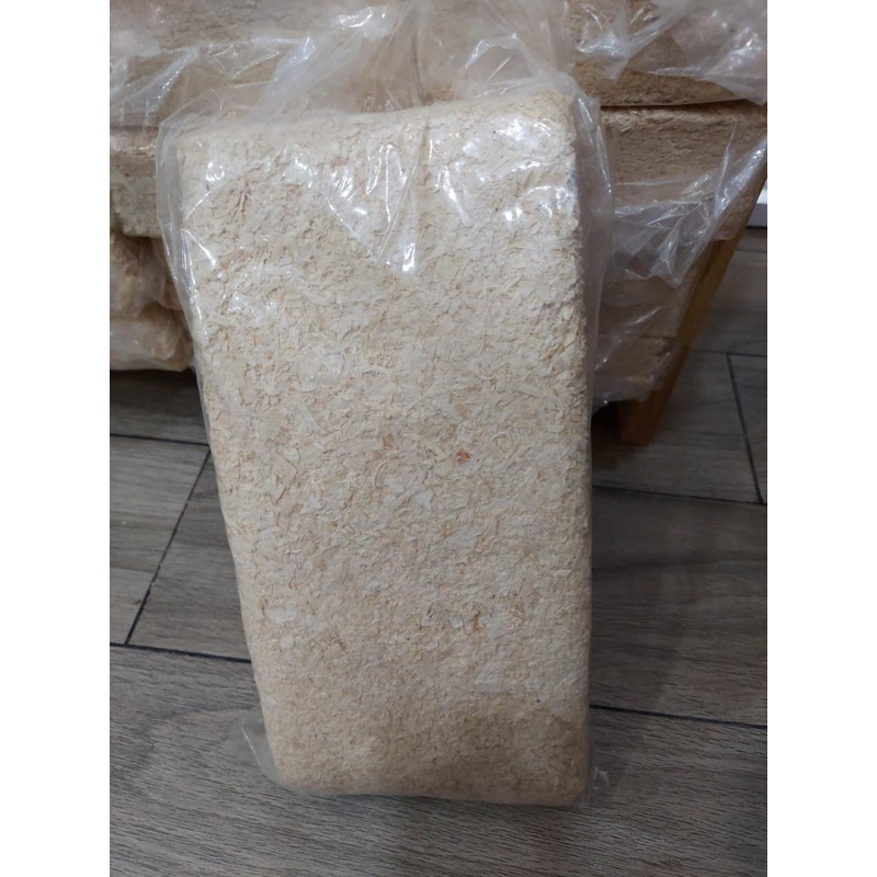 Mùn cưa nén 1kg gỗ thông loại đẹp dùng lót chuồng thú cưng, mùn cưa hamster