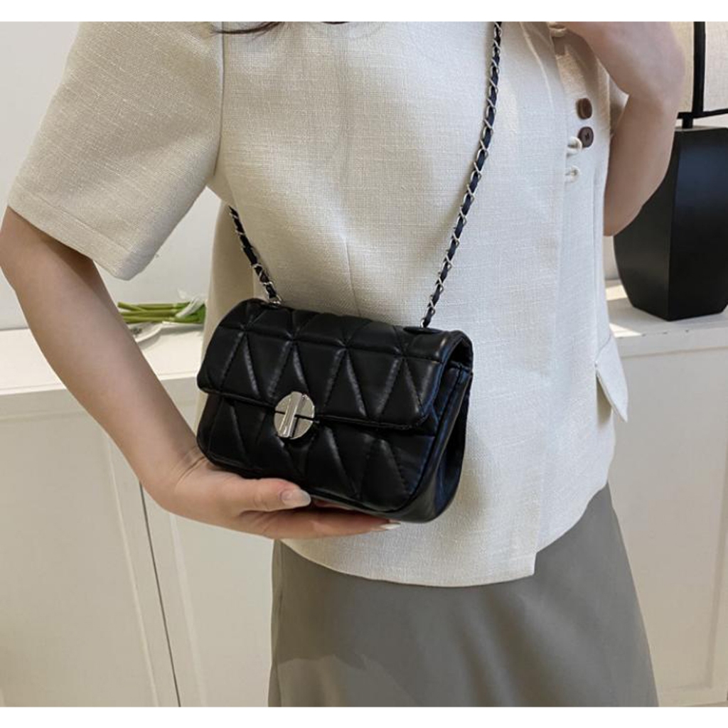 Túi xách nữ đeo chéo thời trang đeo vai giá rẻ thiết kế khoá tròn trắng xoay Thanhthushop68 815