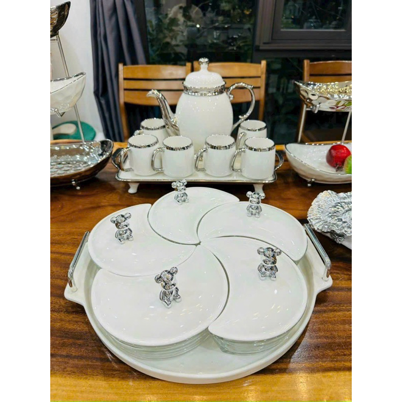 Tết 2024 Khay mứt, khay bánh kẹo sứ hình cánh hoa, hũ thuỷ tinh nắp sứ hình gấu - quà tặng
