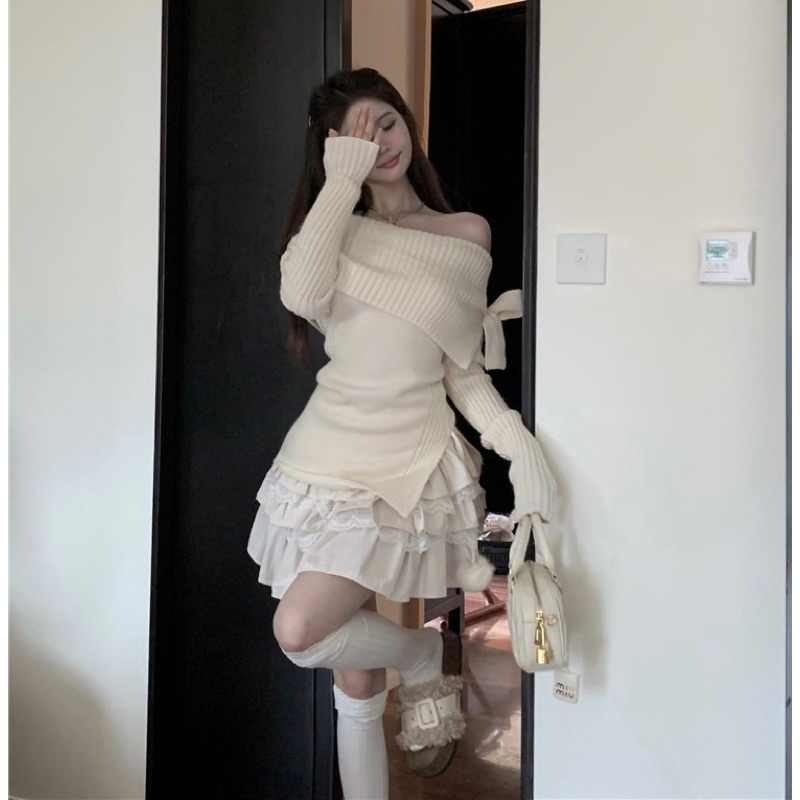 Set áo len trễ vai thắt nơ vai xẻ tà mix chân váy ngắn dáng xoè xếp tầng phong cách tiểu thư