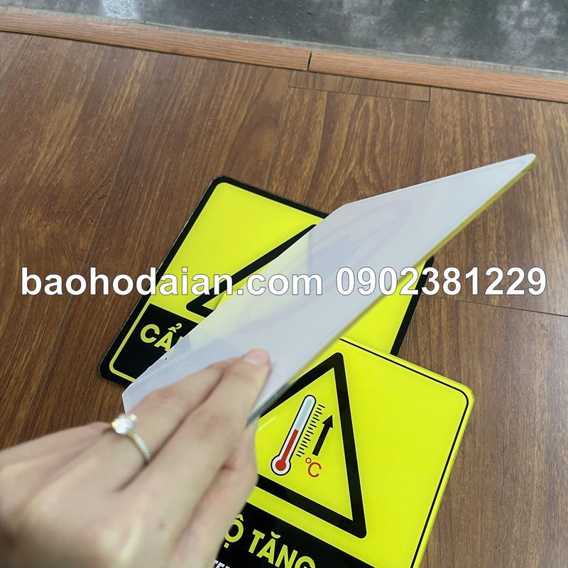 Bảng Không quay phim - chụp hình mica dán decal KT 20 x 20cm