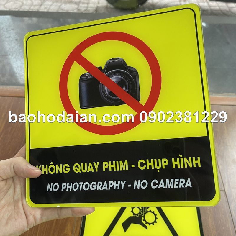Bảng Không quay phim - chụp hình mica dán decal KT 20 x 20cm