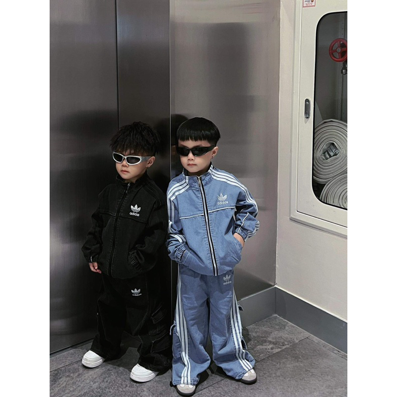 Bộ Jean thể thao Das cá tính bé trai