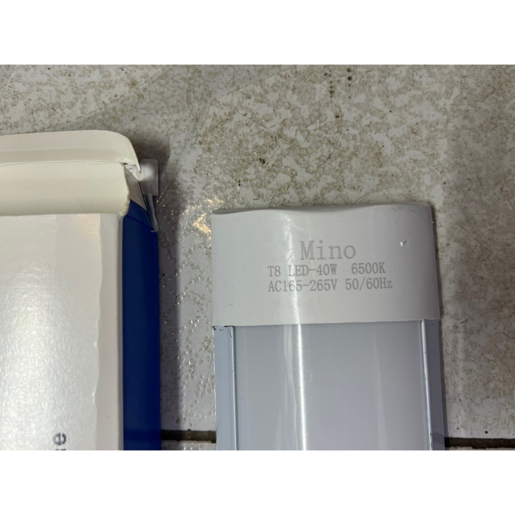 Đèn led bán nguyệt, bóng tuýp led 1m2 công suất 40W 60W ánh sáng trắng và vàng