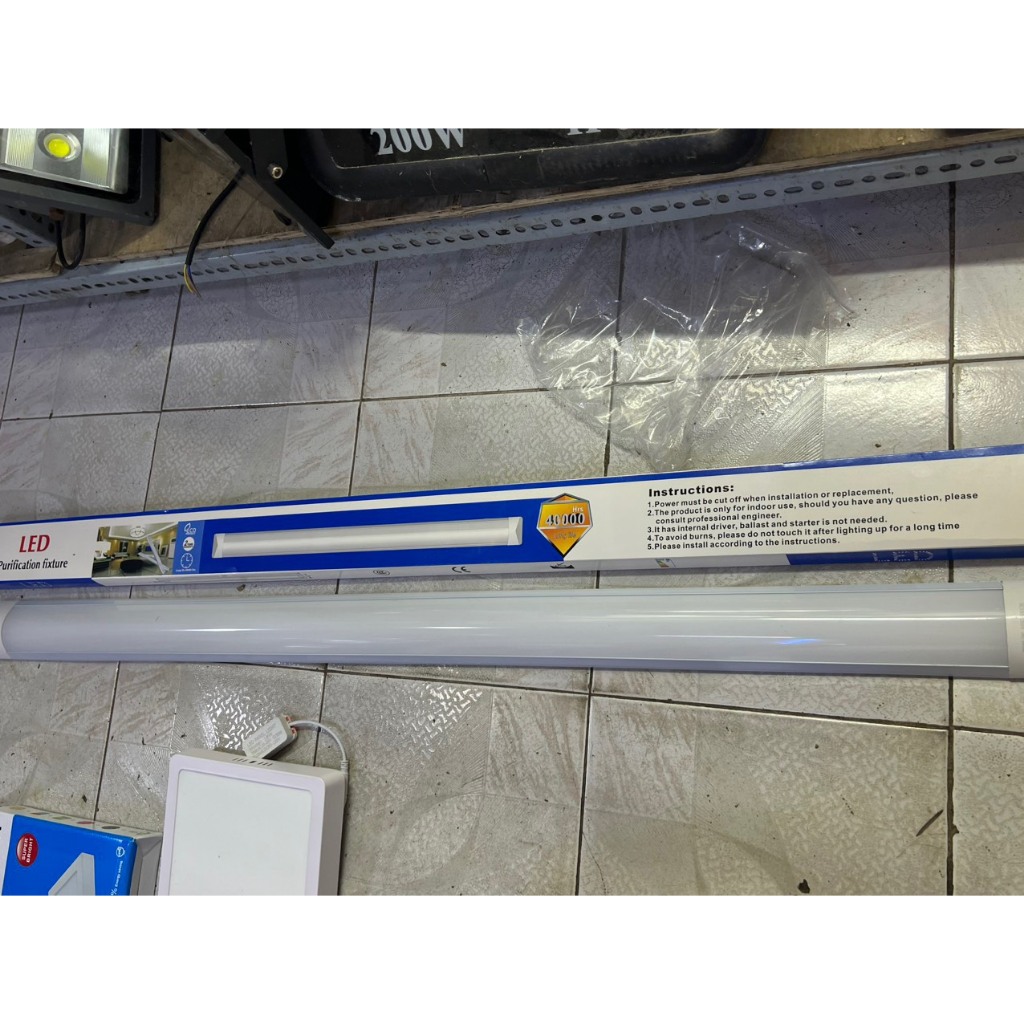 Đèn led bán nguyệt, bóng tuýp led 1m2 công suất 40W 60W ánh sáng trắng và vàng