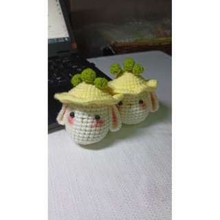 Móc khoá thỏ mầm cây mini handmade bằng len