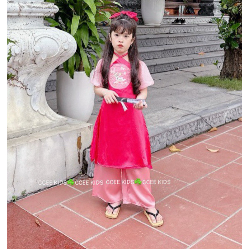 Set yếm lụa cho bé