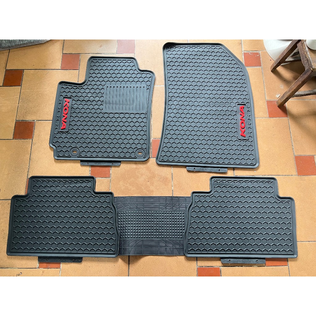 Thảm trải sàn , lót sàn cao su theo xe dành cho Hyundai Kona