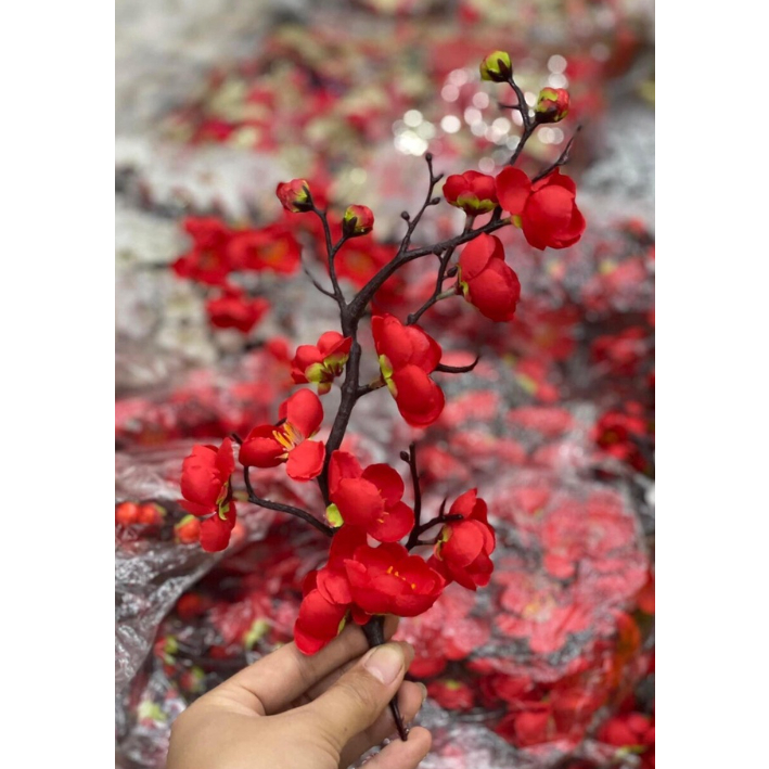 Nhánh đào cổ trang trí tết, trang trí giỏ quà tháp nước, đỏ, vàng, hồng, trắng