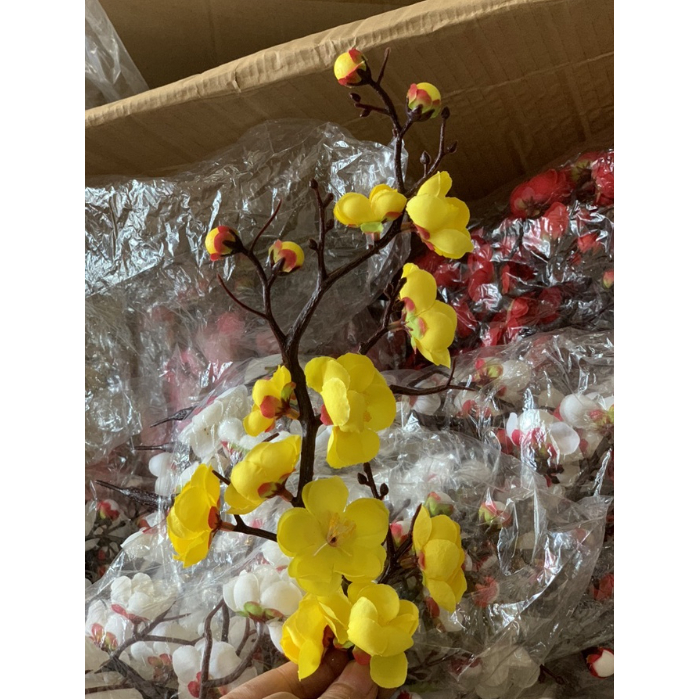 Nhánh đào cổ trang trí tết, trang trí giỏ quà tháp nước, đỏ, vàng, hồng, trắng