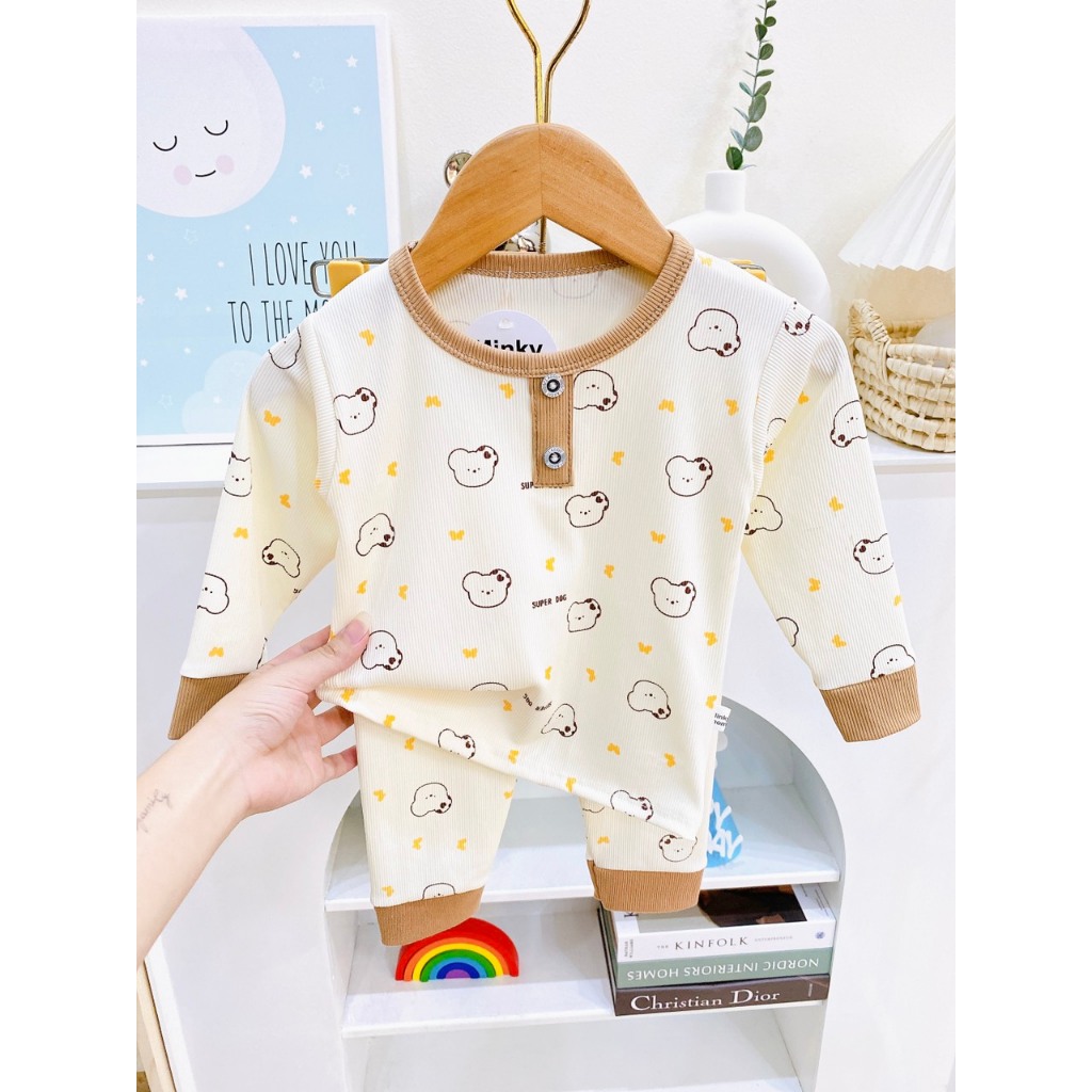 Bộ tăm in tràn nền trắng viền nâu cho bé