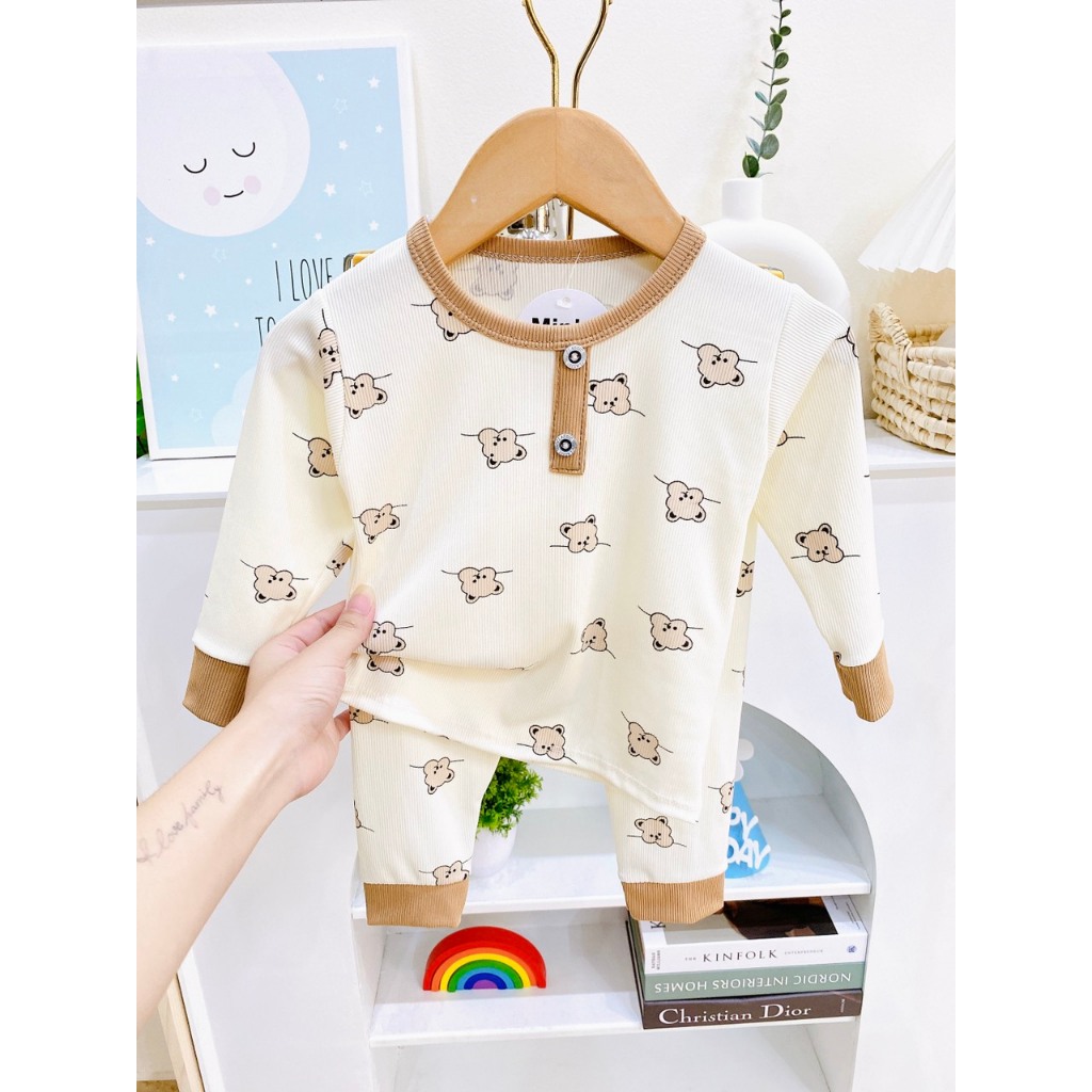 Bộ tăm in tràn nền trắng viền nâu cho bé