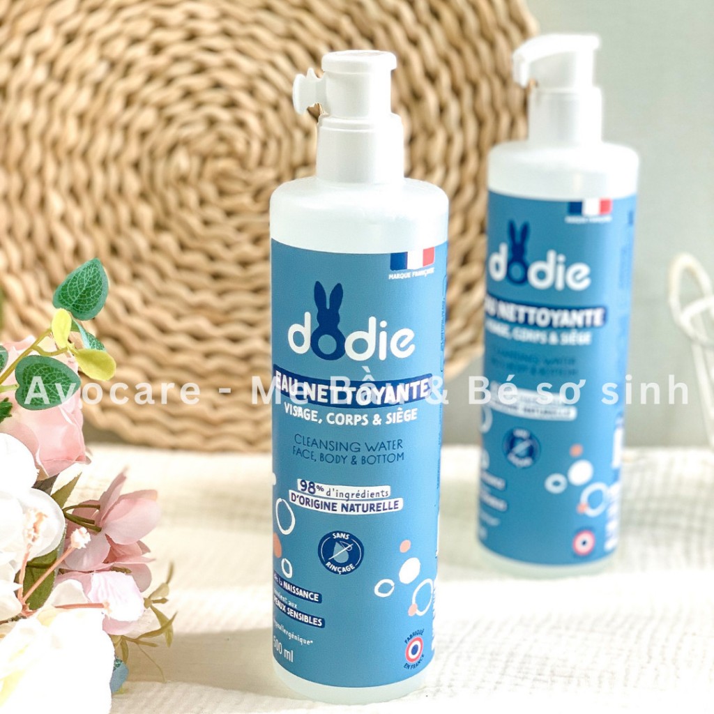 Nước làm sạch Dodie hữu cơ cho bé từ sơ sinh - Eau Nettoyante lau mặt, body, thay tã không cần rửa lại nước