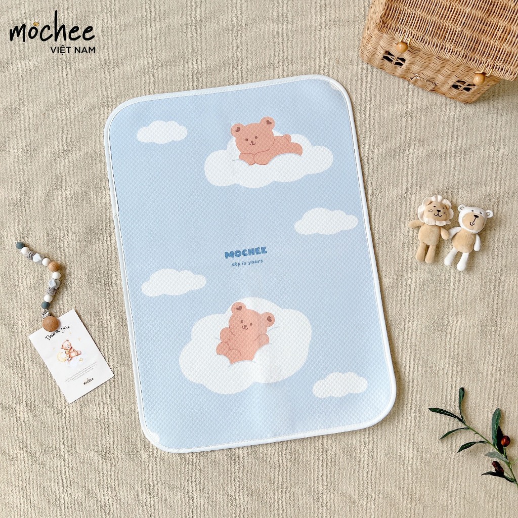 Lót chống thấm cho bé Mochee 4D 50x70cm, tấm lót thay bỉm họa tiết thoáng khí - Monnie Kids