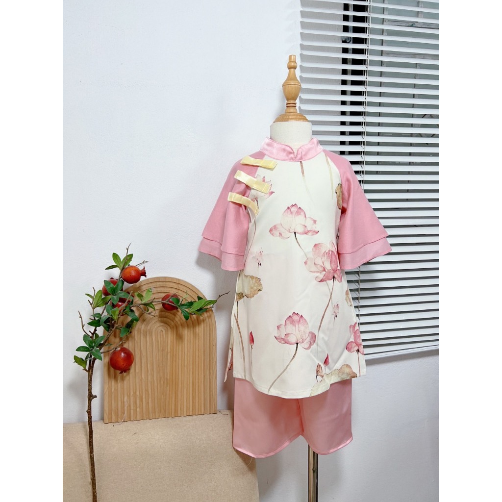 Set áo dài cách tân Sen tay lụa mềm đẹp cho bé 10-28kg