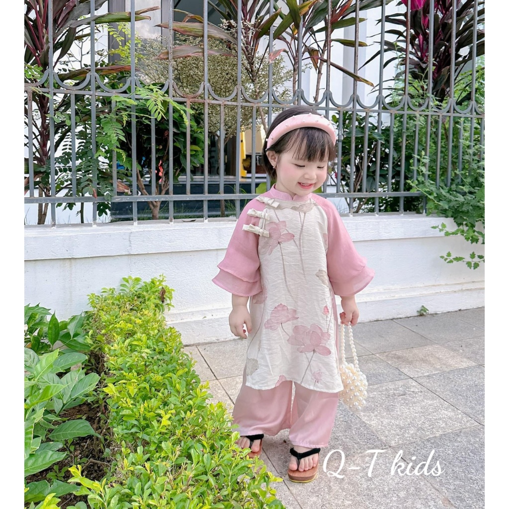 Set áo dài cách tân Sen tay lụa mềm đẹp cho bé 10-28kg