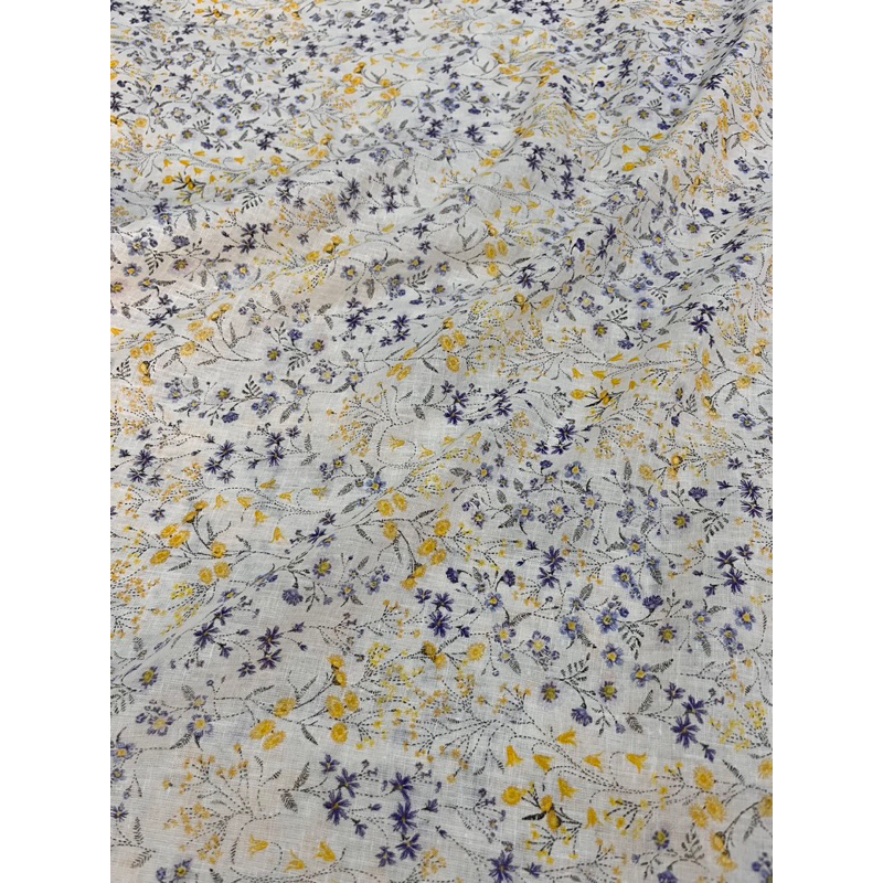 Vải Xô Linen pha tưng in hoa nhí, Chất vải đanh nhẹ. Sợi vải chắc lắm nhe, ko bị nhão