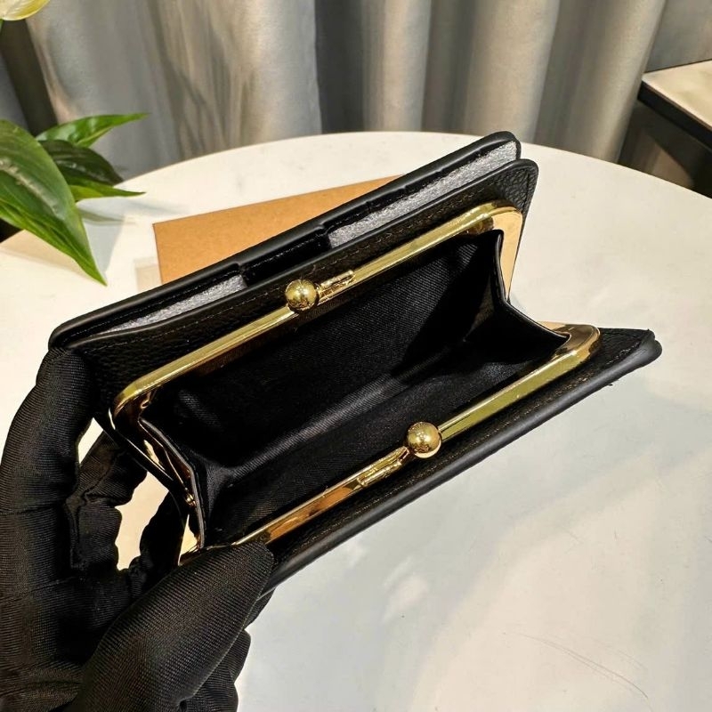 ✨✨Coach Women Short Fold Wallet✨✨ C8337, C8737🌟Mẫu ví coach gập mới đon giản, xinh xắn