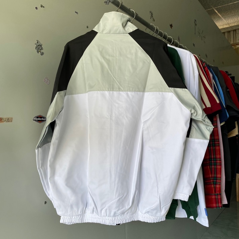 Áo Khoác Dù Teelab Xám Trắng