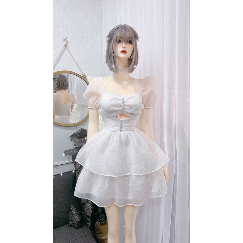 Đầm tầng có mút ngực