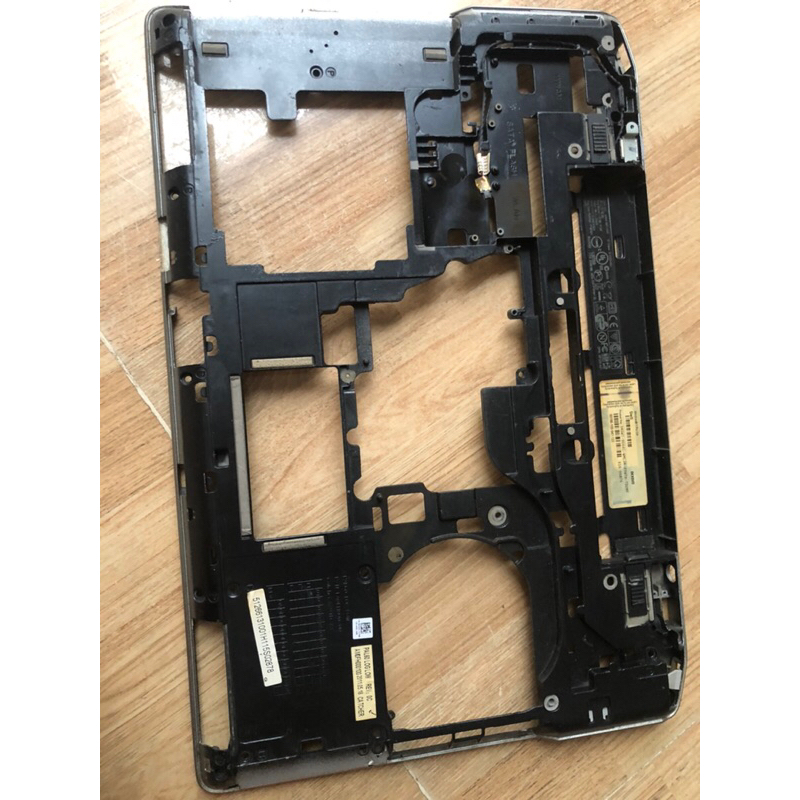 Vỏ dell e6520