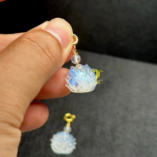 Hồ Ly Đá Mặt Trăng Moonstone Charm