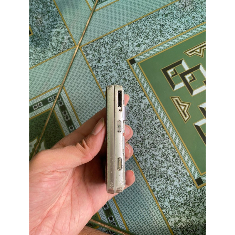 Xác điện thoại Samsung Sgh F250 không rõ tình trạng